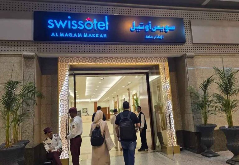Private Taxi from Clock Tower Hotels to Makkah Ziyarat Tour